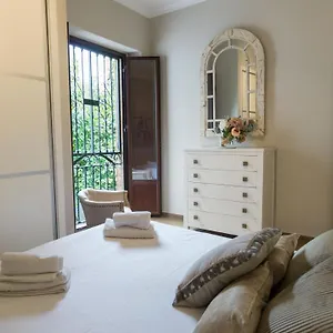 Rentalsevilla Mateos Gago Sevilla